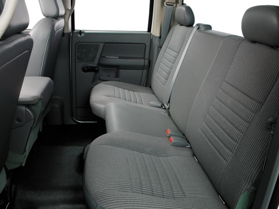 Интерьер Sterling Bullet Quad Cab Utility 2007 года  (фото 2 из 5)